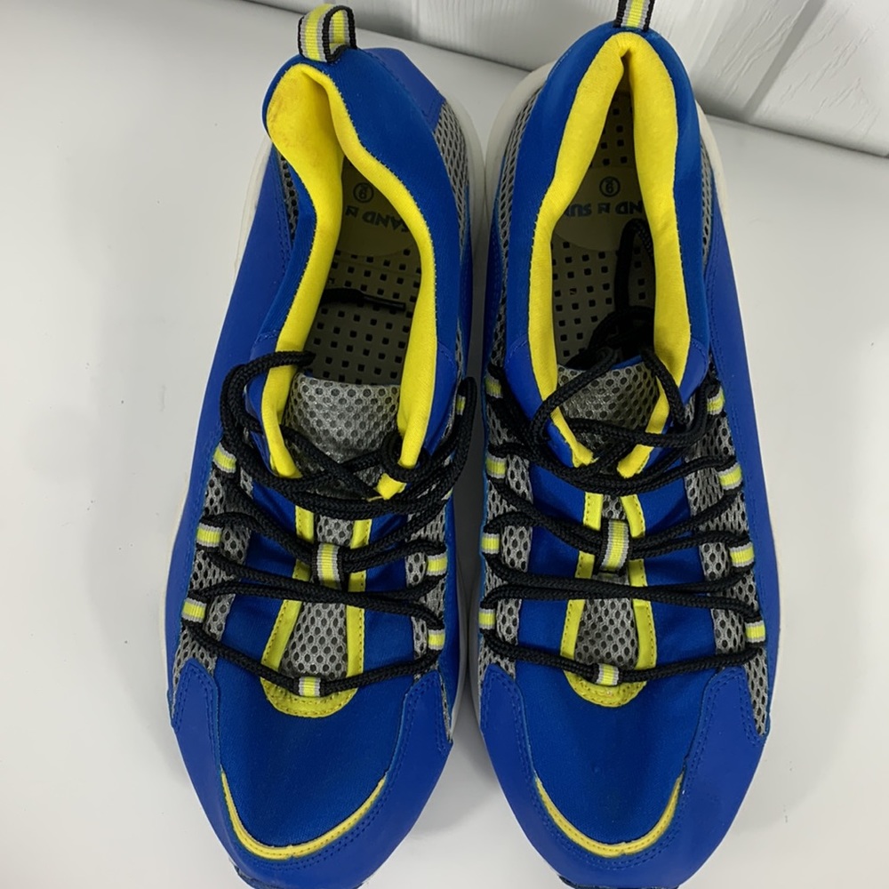 Sand n Sun blue and yellow mens water shoes size 9.5. Has hard bottom - Picture 5 of 7